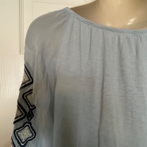 LUCKY Brand light blue top, MEDIUM - Picture 5 of 7